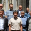 Die neuen Mitgliedsgemeinden bei der Unterzeichnung der Vereinbarung in Visp (hinten v.l.): Thomas Köpfli (Gemeindeschreiber Raron), Marco Imhof (Gemeindeschreiber Mörel-Filet), Niklaus Furger (Vorsitzender Agglomerationskonferenz), Evelyn Zenklusen Mutte